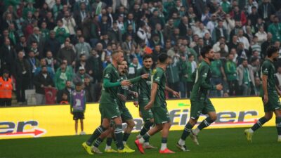 Bursaspor, ligin 20. haftasında karşı karşıya geldiği Yeni Mersin İdman