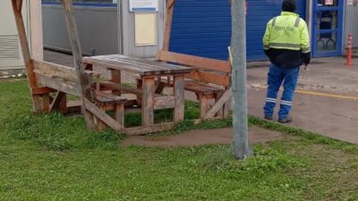 TÜV istasyonlarında araç muayenesi yaptıran vatandaşlar, özellikle soğuk kış günlerinde