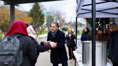Gemlik Belediyesi, Türk Kızılayı iş birliğiyle Uludağ Üniversitesi Asım Kocabıyık