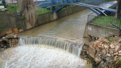 Bursa'nın Orhangazi ilçesinde İznik Gölünü besleyen derelerden biri olan ancak