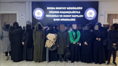 Bursa İl Emniyet Müdürlüğü ekipleri, göçmen kaçakçılığının önlenmesine yönelik yürüttüğü