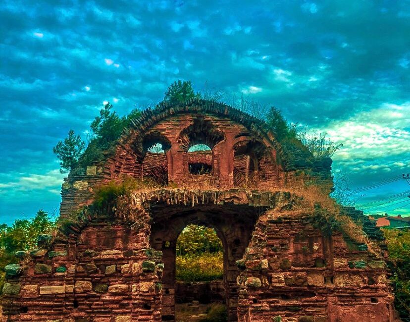 Bursa’nın Gemlik ilçesinde bulunan ve 9. yüzyıla ait olduğu bilinen