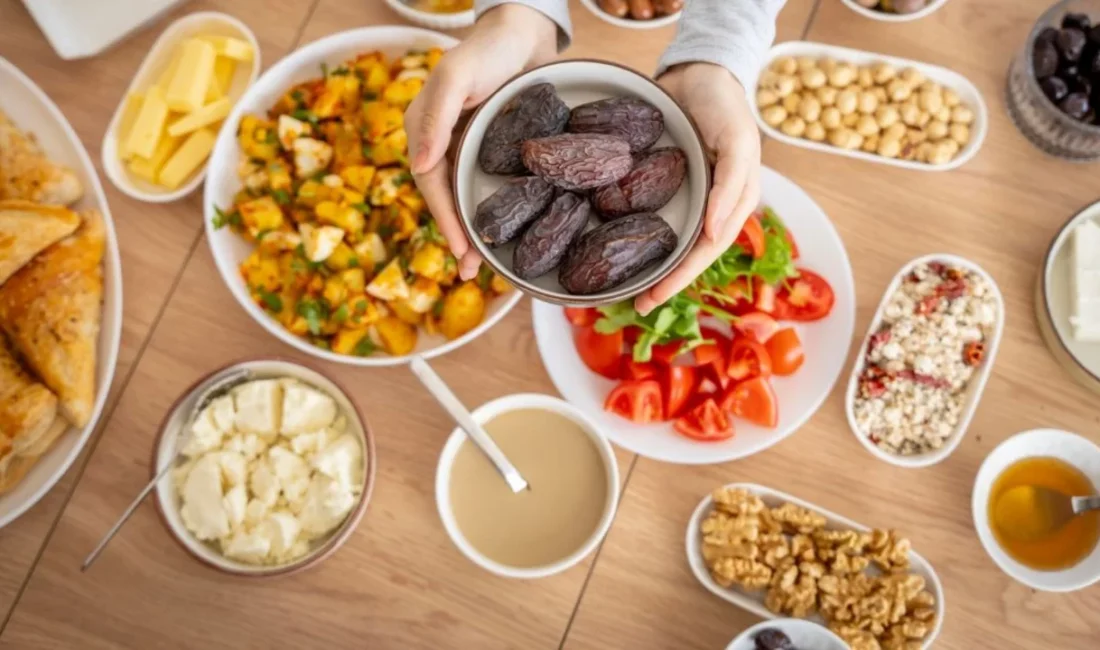 "Ramazan ayında sağlıklı ve dengeli beslenmenin temelini, sahuru atlamamak ve