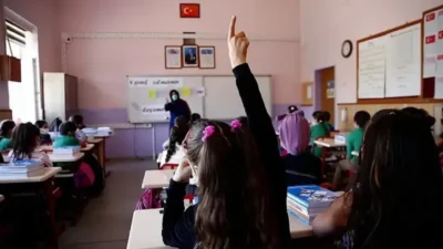 Milli Eğitim Bakanı Yusuf Tekin, "Ara tatil kaldırılacak mı?" sorusunu