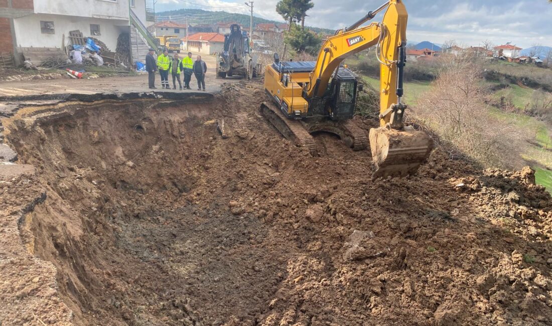 Bursa Büyükşehir Belediyesi, kent genelinde etkili olan yağışlar nedeniyle meydana