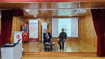 Orhangazi'de İlçe Milli Eğitim Müdürlüğü tarafından düzenlenen "İlham Söyleşileri" kapsamında