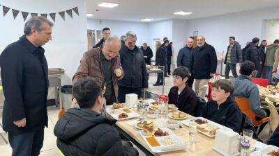 Bursa'nın Orhangazi ilçesinde Türkiye Yüzyılı Maarif Modeli kapsamında düzenlenen "Okulda