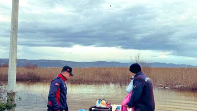 Bursa’nın Nilüfer ilçesinde sağanak yağış sonrası yükselen göl suları nedeniyle