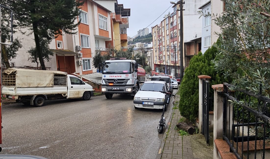 Bursa'nın Orhangazi ilçesinde bir dairenin mutfağında çıkan yangın zamanında müdahale