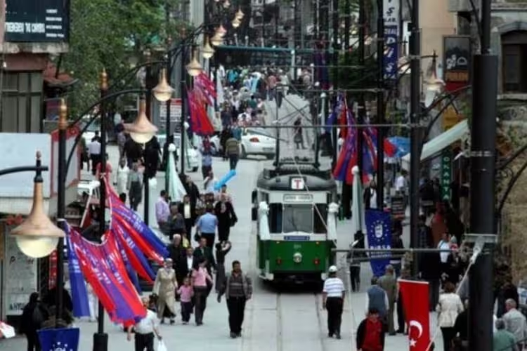 Türkiye İstatistik Kurumu(TÜİK) 2025 yılına ilişkin nüfus verilerini paylaştı. TÜİK'in