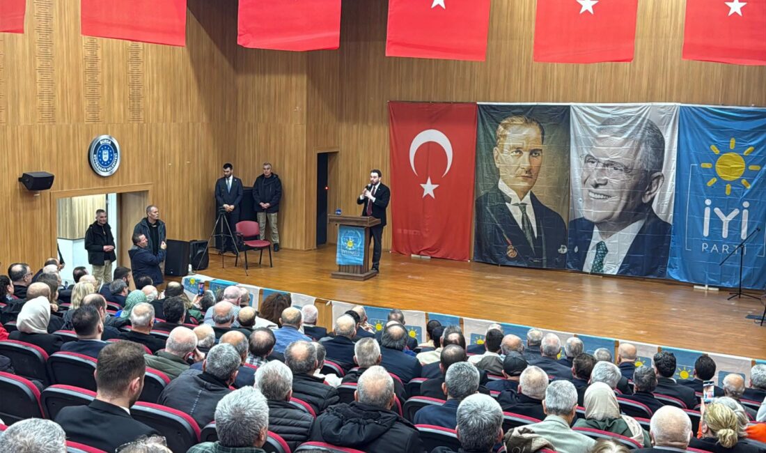 Bursa'nın Orhangazi ilçesinde İYİ Parti ilçe başkanlığı tarafından başta göç
