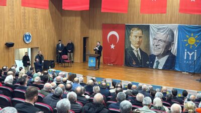 Bursa'nın Orhangazi ilçesinde İYİ Parti ilçe başkanlığı tarafından başta göç