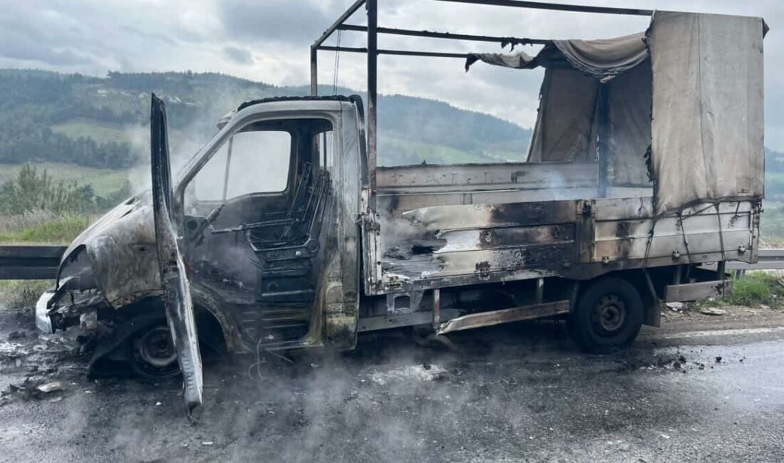 Bursa'nın İznik ilçesi ile Sakarya'nın Pamukova ilçesi arasında seyir halindeki