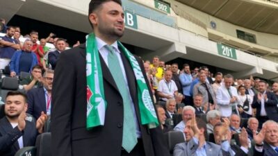 Bursaspor Kulübü Başkanı Enes Çelik, sosyal medya hesabından yaptığı paylaşımda