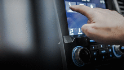 İçişleri Bakanlığı, araçlardaki multimedya ve görüntü cihazlarının kullanımına yönelik tartışmalara