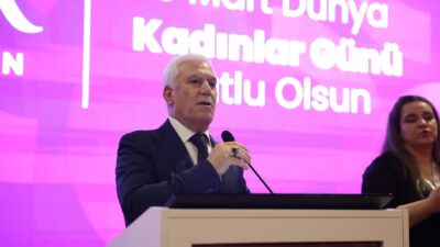 Bursa Büyükşehir Belediye Başkanı Mustafa Bozbey, eşi Seden Bozbey ile