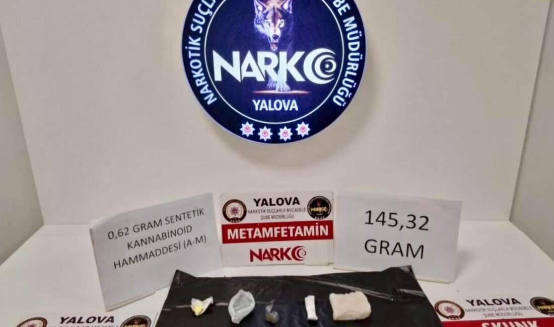 Yalova'da Narkotik Suçlarla Mücadele Şube Müdürlüğü ekipleri, şehir merkezinde gerçekleştirdikleri 