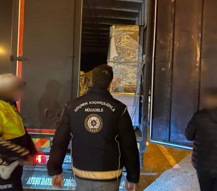 Bursa İl Emniyet Müdürlüğü, düzensiz göçle mücadele kapsamında il genelinde