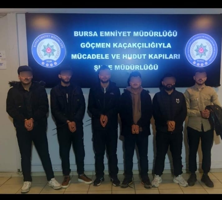 Bursa Emniyet Müdürlüğü, merkez ilçelerde düzensiz göçe yönelik gerçekleştirdiği eş