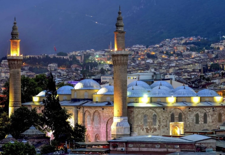 Bursa'da sabah ezanı geç okununca kriz çıktı! Oruç tutanlar için