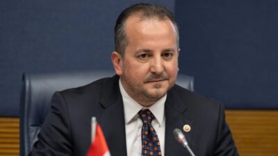 Bursa'da bazı sağlık alanlarının özelleştirme kapsamına alınmasının ardından AK Parti