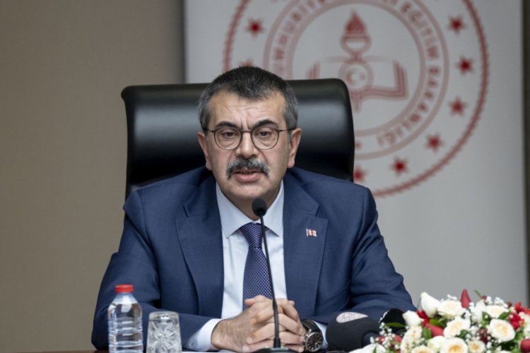 Milli Eğitim Bakanı Yusuf Tekin, okullarda güvenliğin artırılması ve olası