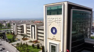 Bursa Büyükşehir Belediye Başkanı Mustafa Bozbey'in tutuklanarak görevden uzaklaştırılmasının ardından