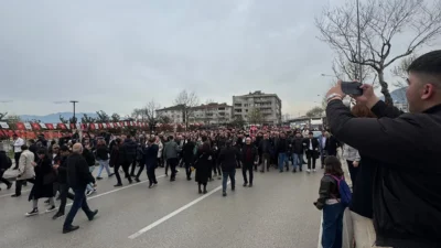 Cumhuriyet Halk Partisi (CHP) meclis üyeleri, alınan karar doğrultusunda bugün