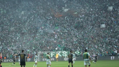 Profesyonel Futbol Disiplin Kurulu (PFDK), Bursaspor'a Somaspor maçında merdiven boşluklarının