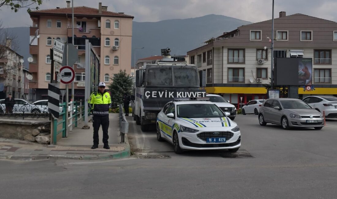 Bursa'nın Gemlik ilçesinde kaymakamlık tarafından alınan eylem yasakları kararı sonrasında