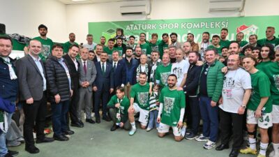 Bursaspor, evinde oynadığı maçta Somaspor’u 5-1 mağlup ederek bitime bir