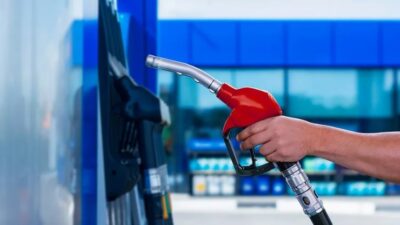 Küresel piyasalarda Brent petrol fiyatlarında görülen hareketlilik, döviz kurlarındaki dalgalanmalar