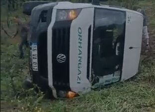 Bursa'da,  İznik - Orhangazi yolu üzerinde kontrolden çıkan yolcu