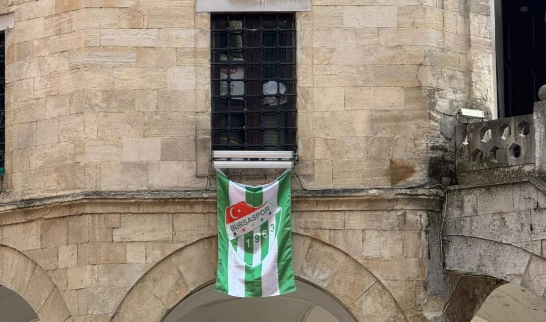 Bursaspor'un şampiyonluk yolunda pazar günü oynayacağı kritik karşılaşma öncesinde Bursa'da