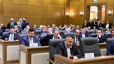 Bursa Büyükşehir Belediye Meclisi’nde Nisan ayı oturumunda başkan vekillikleri, divan,