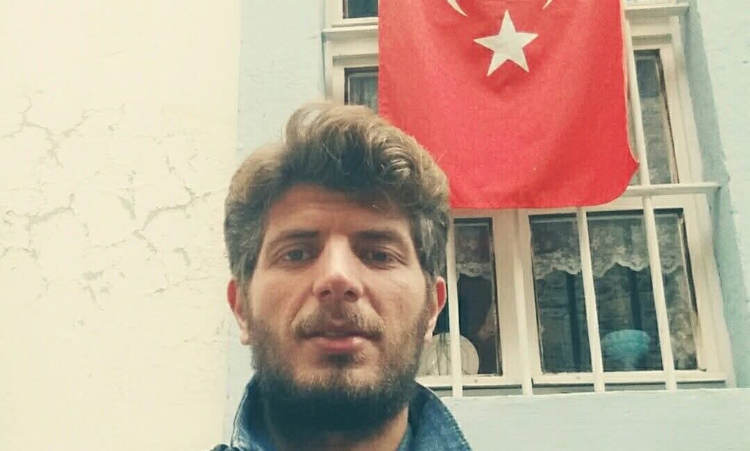 Orhangazi’ye bağlı Karsak Mahallesi’nin sevilen simalarından 35 yaşındaki Sinan Atalar,