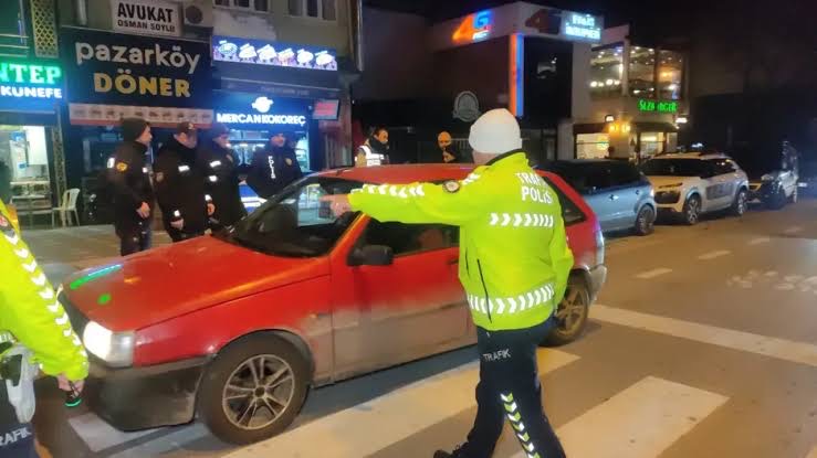 Resmi Gazete’de yayımlanan "Araçların Satış, Devir ve Tescil Hizmetlerinin Yürütülmesi