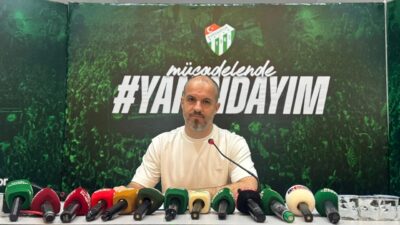 Bursaspor Teknik Direktörü Mustafa Er, sezonun tamamlanmasının ardından düzenlenen toplantıda