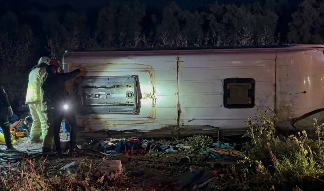 Bursa'da, Orhangazi - İznik yolu üzerinde meydana gelen kazada, içi