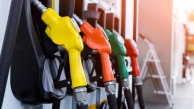 Orta Doğu’da yaşanan diplomatik gelişmelerin ardından petrol piyasalarında görülen sert