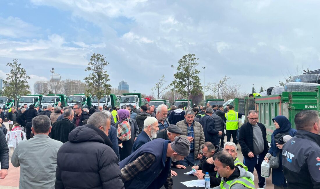 Bursa Büyükşehir Belediyesi’nin tarıma destek programı kapsamında düzenlenen törende, yüzde
