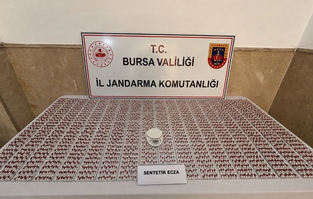 Bursa İl Jandarma Komutanlığı ekipleri tarafından uyuşturucu ile mücadele kapsamında
