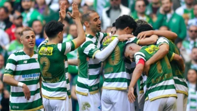 Bursaspor, iki sezondur yeşil beyazlı formayı terleten Hamza Gür ile