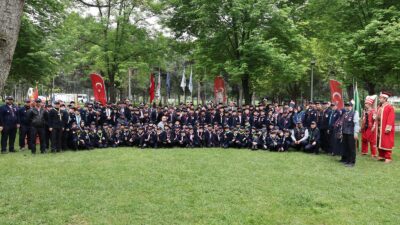 Bursa’nın fethinin 700. yılı etkinlikleri kapsamında düzenlenen Fetih Kampı, yüzlerce