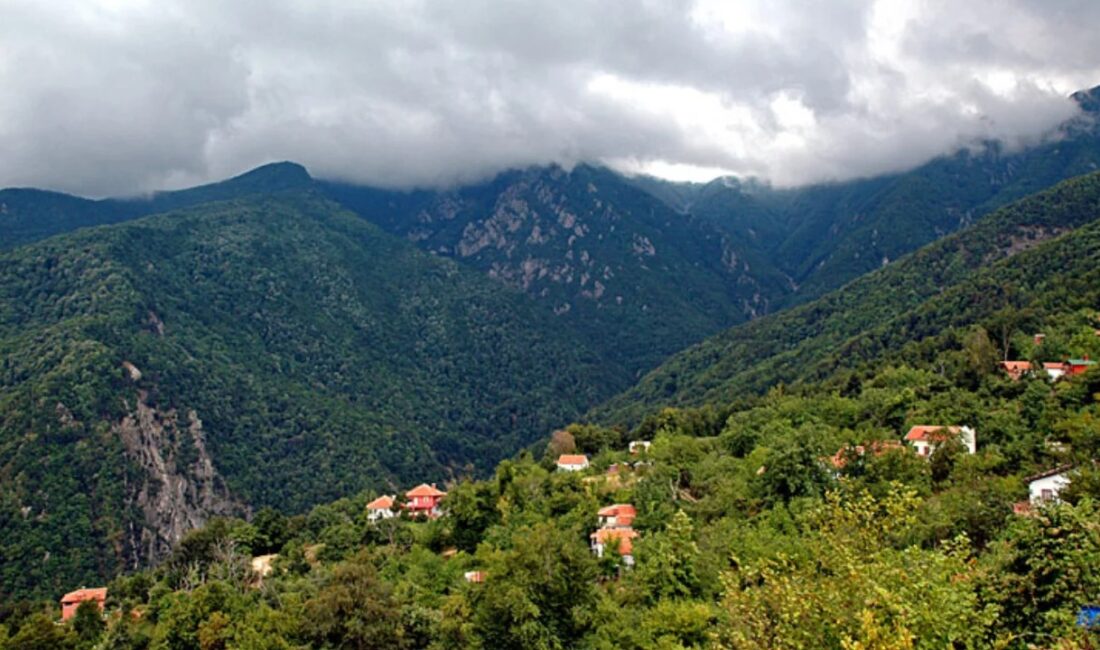 Bursa'da BUSKİ, kırsal mahallelerin altyapısını güçlendirmek için farklı ilçelerde dev