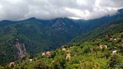 Bursa'da BUSKİ, kırsal mahallelerin altyapısını güçlendirmek için farklı ilçelerde dev