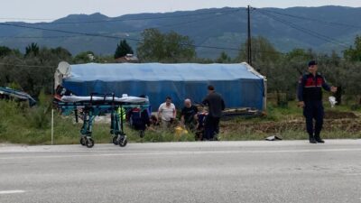 Bursa'nın Orhangazi ilçesinde İznik yolu üzerinde meydana gelen trafik kazasında,