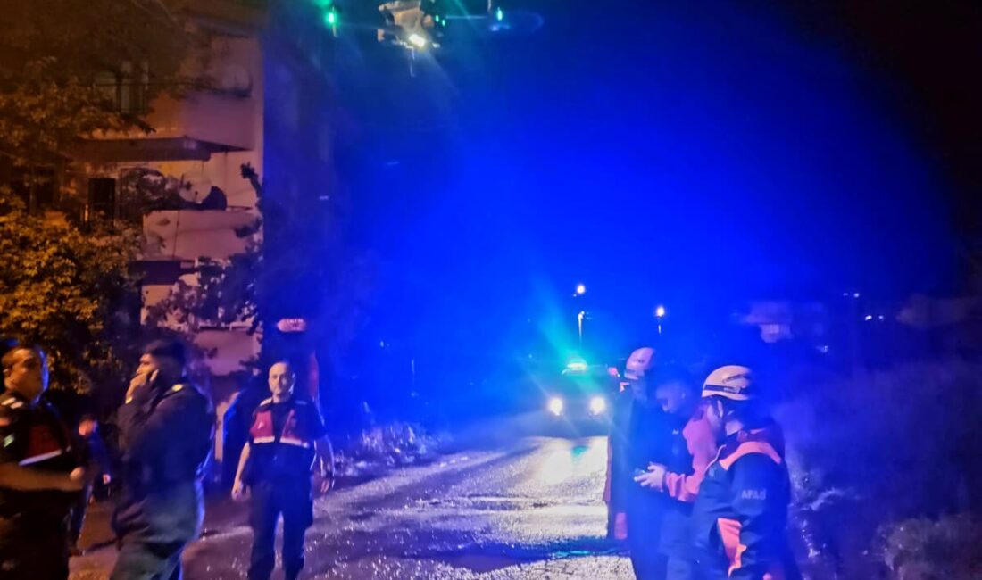 Yalova’nın Çınarcık ilçesinde evlerinden çıktıktan sonra kendilerinden bir daha haber