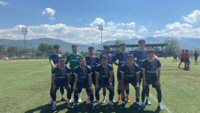 U-18 Türkiye Şampiyonası 1. Kademe müsabakalarında fırtına gibi esen Bursa