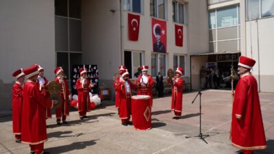 Bursa’nın Orhangazi ilçesinde 10-16 Mayıs Engelliler Haftası kapsamında Saadet Öcalgiray